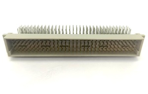 ขั้วต่อแบบมุมฉากชนิด C ตามมาตรฐาน DIN41612 ขนาด 2.54 มม. 4x32 128 ตำแหน่ง สำหรับการเชื่อมต่อโมดูลจ่ายไฟ - Product Image 4