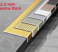 Profilé de nez de marche antidérapant en aluminium robuste, rainuré, pour la protection des carreaux et des sols en bois