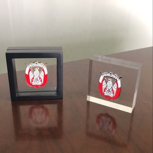 Broche de Esmalte Suave con Diseño de Halcón de Abu Dabi, Emiratos Árabes Unidos <span class=keywords><strong>2023</strong></span>, 25 mm, Color Negro, Chapado en Níquel Negro - Product Image 3