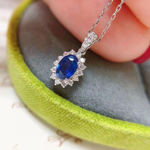 Collana con ciondolo vintage a quattro punte per donna, gioielli regalo per anniversario di matrimonio - Product Image 4