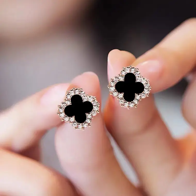 High Quality Black Color Enamel with Cubic Zircon Jewelry Four Leaf Clover Stud Earrings For Women