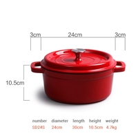 Ensemble de casseroles modernes en fonte émaillée, cocotte et faitouts pour la cuisson de pâtes à la sourde et de soupes