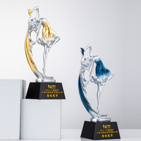 Statue d'art populaire européenne élégante trophée maison résine danseuse musculation décoration artisanat à la mode cadeaux trophée prix