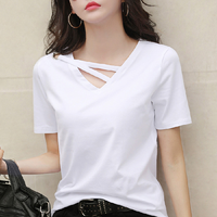 Nouveau T-shirt d'été à manches courtes pour femme, style coréen, col en V : haut polyvalent, coupe décontractée, grande taille pour étudiantes, tendance