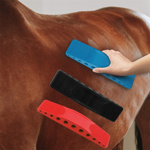 Cepillo para el cuidado del caballo OEM 6 en 1 de material ABS para baño y masaje de caballos - Product Image 3