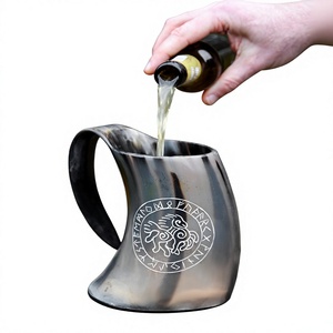 Taza de cuerno de búfalo hecha a mano con diseño tallado de dragón y Sleipnir, taza para beber pulida natural, de gran capacidad, estilo vintage. - Product Image 1