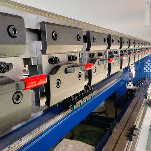 Prensa Plegadora CNC Eléctrica de 200 Toneladas, Máquina de Plegado Precisa para Chapa Metálica - Product Image 5