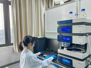 เมทิล 3-((เทอร์ต-บิวทิลคาร์บอกซิล)อะมิโน)บิไซโคล[1.1.1]เพนเทน-1-คาร์บอกซิเลต วัสดุสำหรับการสังเคราะห์ สารอินเตอร์มีเดียต ความบริสุทธิ์ 95% - Product Image 4