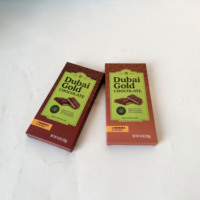 Boîtes en papier rigide personnalisées de luxe avec laminage brillant, gaufrage et doublure en éponge pour emballage de bougies/chocolats de 16x8x2,5 cm