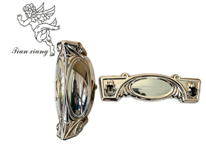 Accessori Eleganti per Cofani Funebri Stile Americano - Set Angoli e Maniglie per Bara - Prezzo all'Ingrosso - Product Image 1