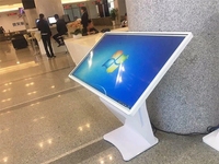55'' Indoor-Standdisplay mit LCD-Touchscreen und 4K LED-Anzeige für Animationen und Grafiken