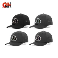 Casquette de baseball personnalisée à 6 panneaux, perforée au laser, en tissu imperméable, avec motif imprimé et logo brodé