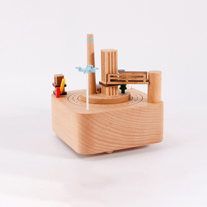 Ever Bright Hot Sale Wind-Up Wooden Music Box City Series para vacaciones, regalos <span class=keywords><strong>de</strong></span> cumpleaños o Navidad - Product Image 1