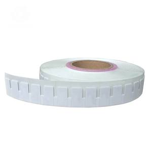 Linh hoạt chống kim loại <span class=keywords><strong>RFID</strong></span> <span class=keywords><strong>Tag</strong></span> 860MHz-960MHz Mini phổ <span class=keywords><strong>UHF</strong></span> <span class=keywords><strong>RFID</strong></span> Sticker kim loại mềm cho khách sạn kho ứng dụng thanh toán - Product Image 4