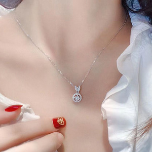 Collana con ciondolo in cristallo rotondo per donna, gioielli classici alla moda - Product Image 3