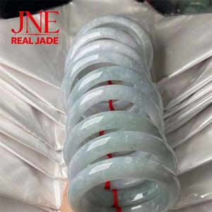 หยกพม่าธรรมชาติ เกรด A สีสดใส ไม่มีรอยแตก สีม่วง แหวนกำไลหยก ขายส่ง - Product Image 3