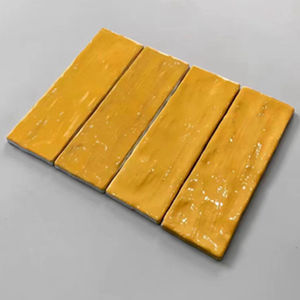 กระเบื้องเซรามิกโมร็อกโกทำมือ ตกแต่งร้านอาหาร บาร์ แบบกำหนดเอง สีเหลืองเงา กระเบื้องเคลือบผนัง - Product Image 4