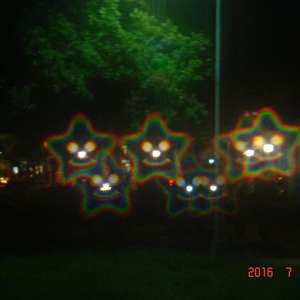 10 قطع/طلب، فيلم تشتت ضوئي بتصميم نجمة مبتسمة 150*150*0.3 مم، عند استخدامه لرؤية الضوء، يظهر الضوء صورة نجمة مبتسمة - Product Image 1