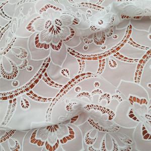 Nouveau style de dentelle française brodée florale, dentelle de luxe en coton, tissu en polyester pour vêtements et textiles - Product Image 3