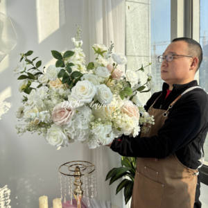 Hot Selling Moderne Elegante Bruiloft Bloem Decoratie Wit Luxe Simulatie Bloembal Aangepaste Tafel Middenstuk - Product Image 3