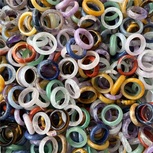 Anelli in Cristallo Naturale Intagliato all'Ingrosso, Anelli Misti in Quarzo, Pietre Preziose in Vendita - Product Image 6