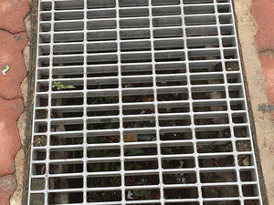 Mạ kẽm hàn kim loại lưới lối đi sàn công nghiệp nền tảng thép lưới mạ kẽm thanh lưới - Product Image 3