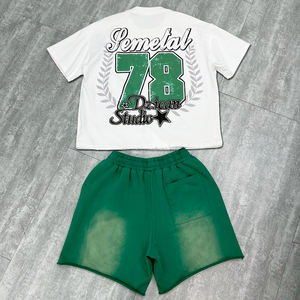 Ensemble de 2 pièces de streetwear premium : T-shirt graphique et short de créateur en coton épais, coupe ample, délavé à l'acide - Product Image 2