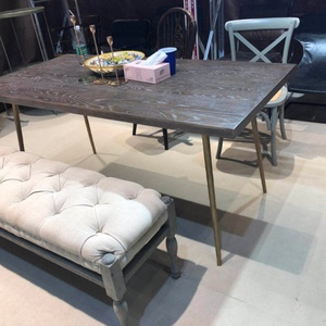 Banc ottoman rembourré antique en bois avec base de piano pour salon et salle à manger - Product Image 3