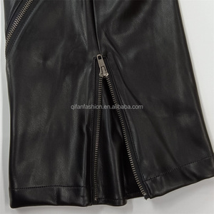 Pantalones de campana personalizados con cremallera lateral acampanados de cuero <span class=keywords><strong>Cargo</strong></span> pantalones de motocicleta para hombres - Product Image 5