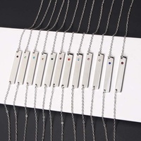Collier Ras-du-Cou Tendance Personnalisé en Acier Inoxydable Poli Miroir, Or et Argent, pour Femmes, Barre avec 12 Pierres de Naissance et Strass
