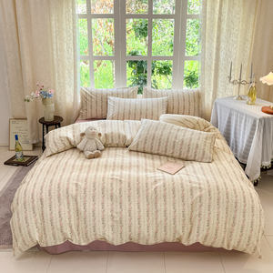 Ensemble <span class=keywords><strong>de</strong></span> lit 4 pièces imprimé dessin animé en pur coton-<span class=keywords><strong>housse</strong></span> <span class=keywords><strong>de</strong></span> <span class=keywords><strong>couette</strong></span> personnalisable avec taies d'oreiller imprimés floraux respirants et respectueux <span class=keywords><strong>de</strong></span> la peau - Product Image 2