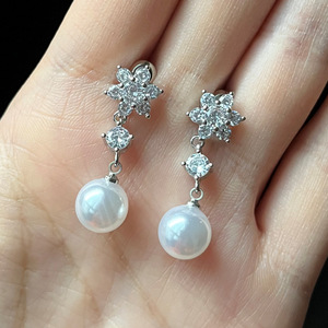 Orecchini pendenti con nappe a forma di fiocco di neve effetto perla barocca per donna, eleganti gioielli pendenti per le orecchie - Product Image 4