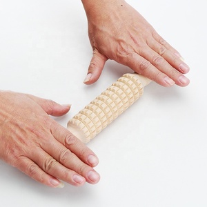 Holz-Prägewalze Montessori Mini-Holz-Teigroller für Kinder - Product Image 6