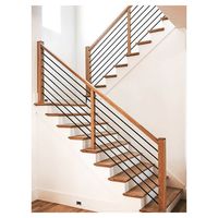 Escalier flottant moderne Prima, escalier à marches ouvertes sur mesure pour projets résidentiels
