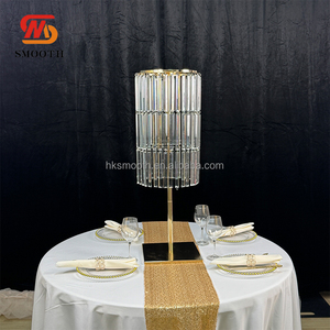 ขาตั้งตกแต่งงานแต่งงานแบบคริสตัลสีเงินสำหรับจัดดอกไม้ในงานเลี้ยง - Product Image 1