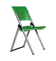 Chaise pliante moderne avec cadre en métal et dossier et assise en plastique pour usage extérieur