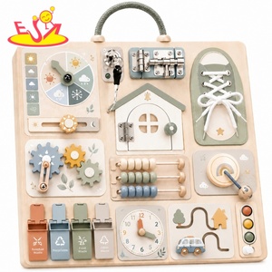 Tableau d'activités Montessori en bois « Ma première petite salle de bain » avec clés, loquets, lacets, boutons, cadran de machine à laver et prise W12D990 - Product Image 3