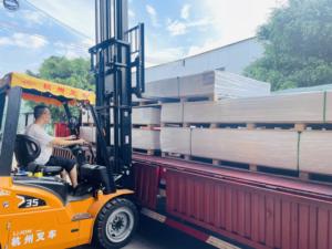 ألواح بلاستيكية صناعية من البولي بروبيلين ذات سطح أملس سهلة التصنيع بالتحكم الرقمي بالحاسوب وقابلة للقطع متينة بسماكة 3 مم و10 مم بأحجام مخصصة لللافتات - Product Image 5