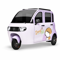 Tricycle électrique mini pas cher au prix d'usine, véhicule mini-passagers à 3 roues avec porte et fenêtre pour les trajets scolaires