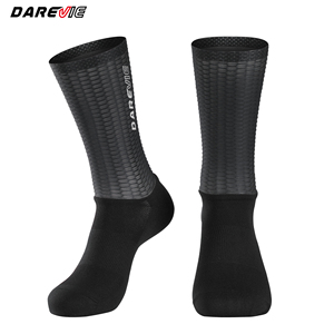 Darevie Chaussettes de compression de cyclisme personnalisées pour hommes Racing Anti Bicycle Bike <span class=keywords><strong>Slip</strong></span> Sport Chaussettes Chaussettes de vélo de route - Product Image 4