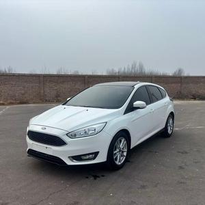 Fournisseur chinois – Ford Focus 2017 d'<span class=keywords><strong>occasion</strong></span>, SUV fiable 5 places, boîte manuelle, conduite à gauche, cuir foncé, jantes R17, toit ouvrant panoramique, idéal pour la ville - Product Image 2