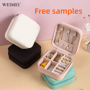 WEIMEI - Mini Organizador de Piel Sintética Personalizado, Pequeño Estuche de Viaje para Joyas, Estuche de Almacenamiento Portátil para Anillos, Pendientes y Collares - Product Image 1