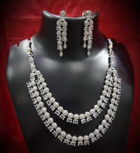 Ensemble de bijoux de mariage en laiton pour femmes et filles collier de mariée en argent boucles d'oreilles tour de cou pour fêtes et cadeaux - Product Image 4