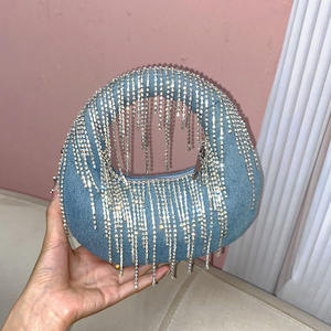 半月形流浪汉牛仔裤手提包牛仔流苏水钻手提包水钻流苏钱包女女士饺子月牙手包 - Product Image 3