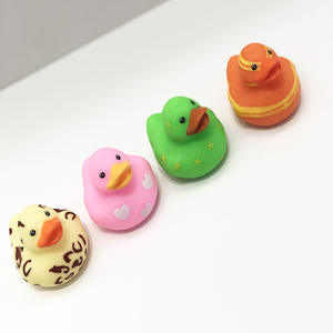 Ucuz yüzme şamandıra su ördek kauçuk Duckies gıcırtılı banyo çocuklar için oyuncak ördekler - Product Image 3
