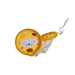 Pendentif de luxe en plastique en forme de poêle à frire pour la création de bijoux DIY, porte-clés créatif en forme d'animal ou de pain, accessoire esthétique pour sac, vente en gros - Product Image 5
