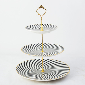 Alzata <span class=keywords><strong>per</strong></span> <span class=keywords><strong>Torte</strong></span> a 3 Piani <span class=keywords><strong>in</strong></span> <span class=keywords><strong>Ceramica</strong></span> Multicolore <span class=keywords><strong>per</strong></span> Cupcake - Product Image 4