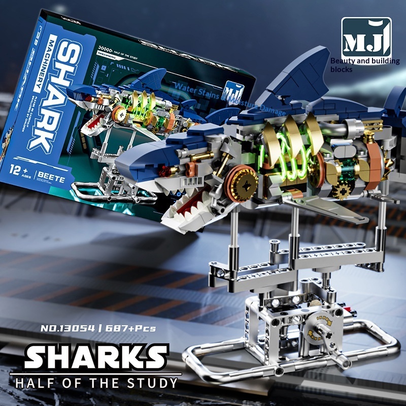 13054 Mechanical Shark [with Lights]
