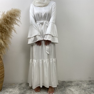 6789 #   Vestido de Mujer Clásico y Elegante en Color Blanco, Material Satinado, Dos Capas de Mangas con Diamantes Brillantes, Forro y Cierre Frontal - Product Image 4