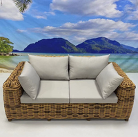 Modernes Outdoor-Freizeitmöbel-Set Wasserfestes Holz-Rattan-Sofa für Garten, Innenhof, Gastronomie, Hotels und Parks
